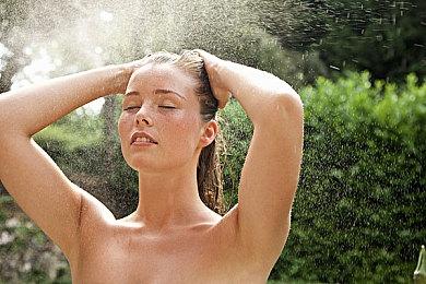 国产反塔防游戏《加把劲魔女》8＆17推出